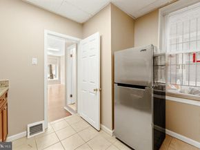 212 Fairmount Avenue, Philadelphia PA 19123