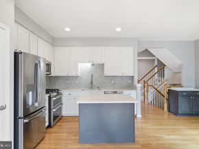 47456 Sharpskin Island Square, Sterling VA 20165