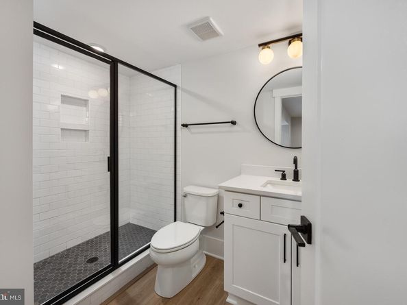 8650 Mchenry Street, Vienna VA 22180