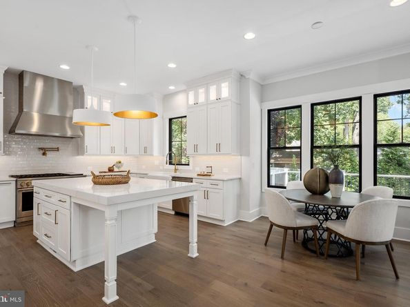 8650 Mchenry Street, Vienna VA 22180