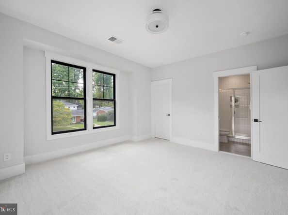 8650 Mchenry Street, Vienna VA 22180