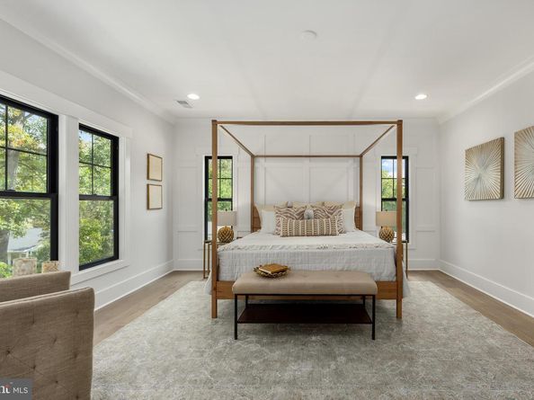 8650 Mchenry Street, Vienna VA 22180