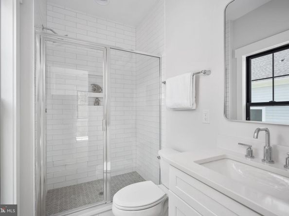 8650 Mchenry Street, Vienna VA 22180