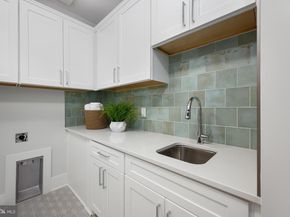 8650 Mchenry Street, Vienna VA 22180