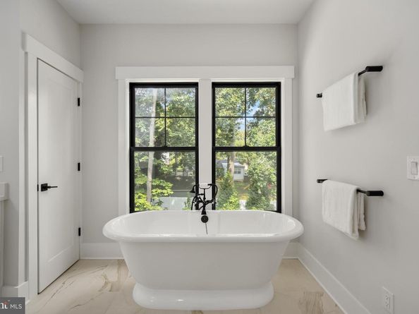 8650 Mchenry Street, Vienna VA 22180