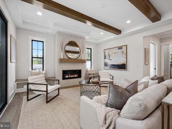 8650 Mchenry Street, Vienna VA 22180