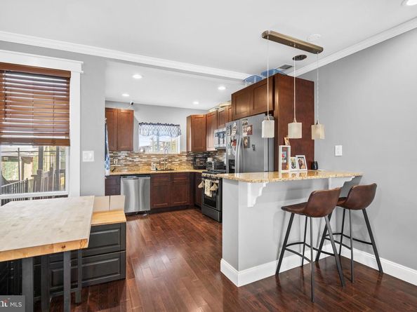 2402 S Lee Street, Philadelphia PA 19148