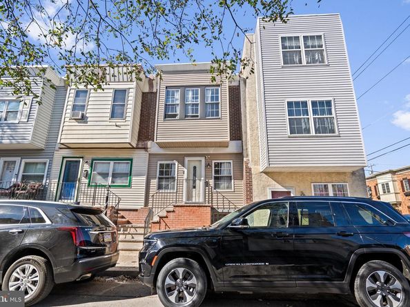 2402 S Lee Street, Philadelphia PA 19148