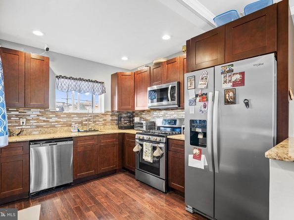 2402 S Lee Street, Philadelphia PA 19148