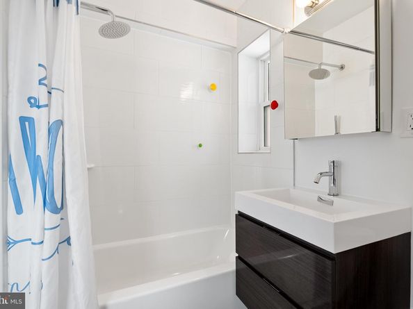 2500 Q Street NW 214, Washington DC 20007