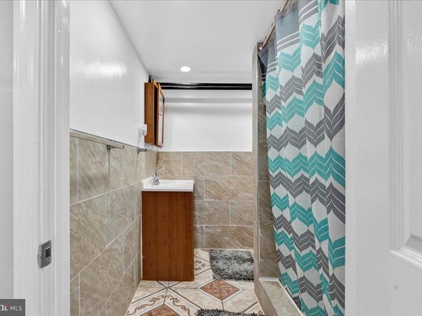 1440 Robbins Avenue, Philadelphia PA 19149