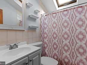 212 Plumbridge Drive, Levittown PA 19056