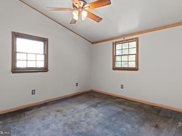 212 Plumbridge Drive, Levittown PA 19056