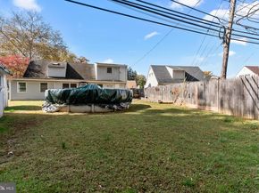 212 Plumbridge Drive, Levittown PA 19056