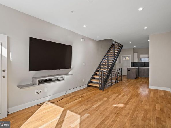 2643 Ellsworth Street, Philadelphia PA 19146