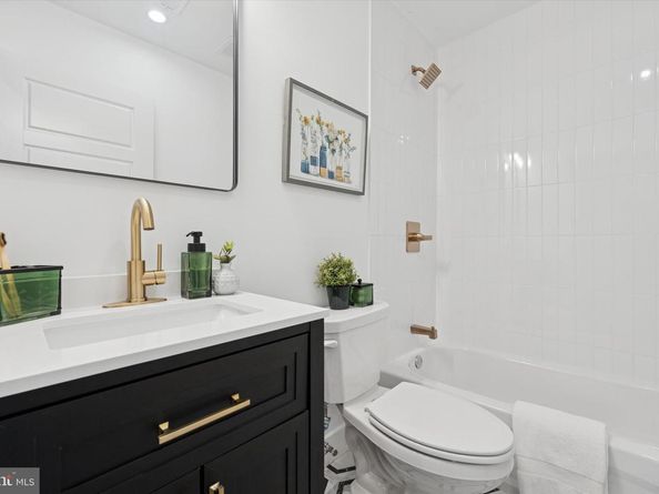 409 Martin Street, Philadelphia PA 19128