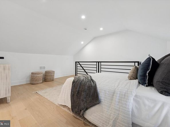 409 Martin Street, Philadelphia PA 19128