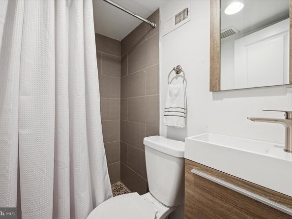 1827 Hoffman Street, Philadelphia PA 19145