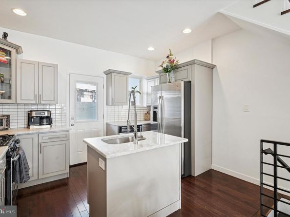 1827 Hoffman Street, Philadelphia PA 19145