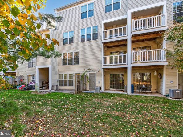 46932 Courtyard Square, Sterling VA 20164