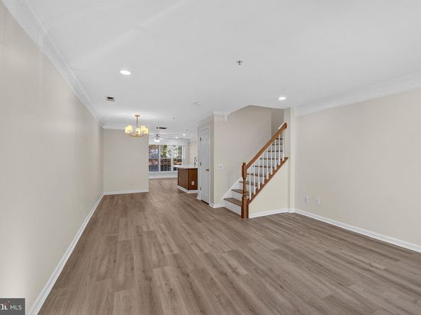 46932 Courtyard Square, Sterling VA 20164