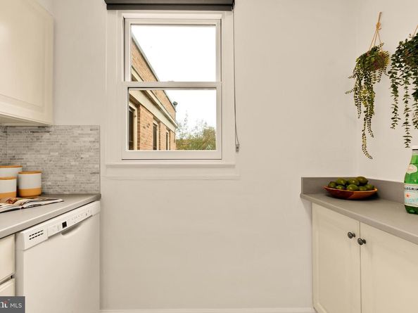 4818 Chevy Chase Drive 303, Chevy Chase MD 20815