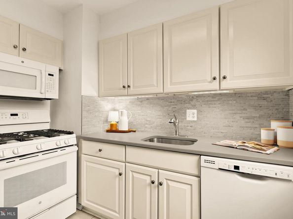 4818 Chevy Chase Drive 303, Chevy Chase MD 20815