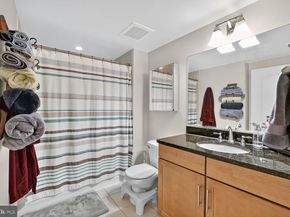 1111 Oronoco Street 125, Alexandria VA 22314