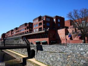 1080 Wisconsin Avenue NW 305, Washington DC 20007