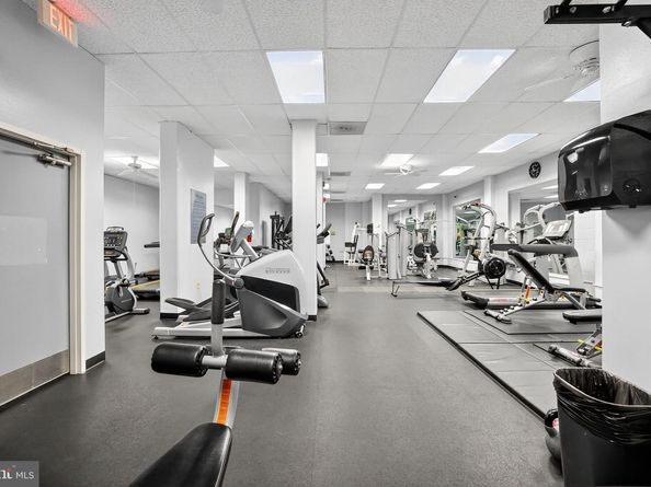 5500 Friendship Boulevard 1712N, Chevy Chase MD 20815