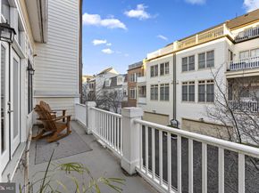 1815 Potomac Greens Drive, Alexandria VA 22314