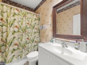 1815 Potomac Greens Drive, Alexandria VA 22314