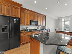 1815 Potomac Greens Drive, Alexandria VA 22314