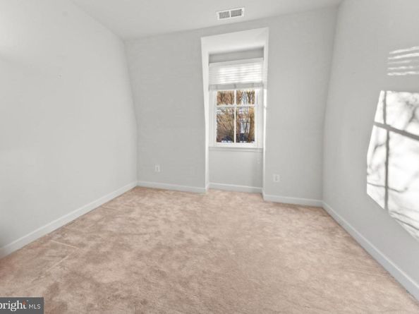 1815 Potomac Greens Drive, Alexandria VA 22314