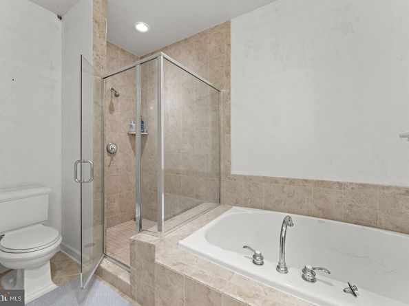 1815 Potomac Greens Drive, Alexandria VA 22314