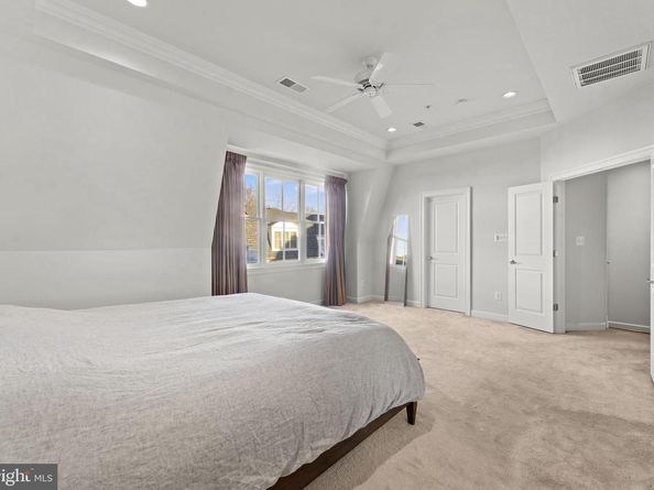 1815 Potomac Greens Drive, Alexandria VA 22314