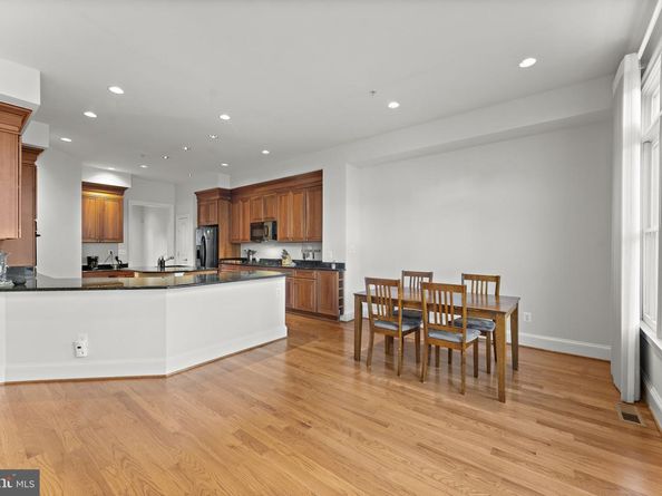 1815 Potomac Greens Drive, Alexandria VA 22314