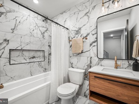 2201 E Somerset Street B4 UPPER, Philadelphia PA 19134