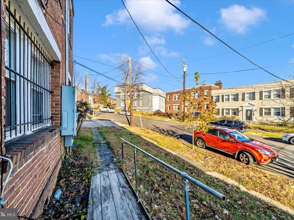 2609 29TH Street SE, Washington DC 20020