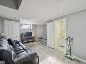 5823 Upland Way, Philadelphia PA 19131