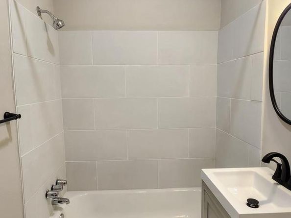 53 Skyhill Road 301, Alexandria VA 22314