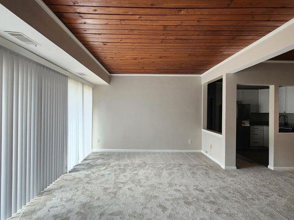 53 Skyhill Road 301, Alexandria VA 22314