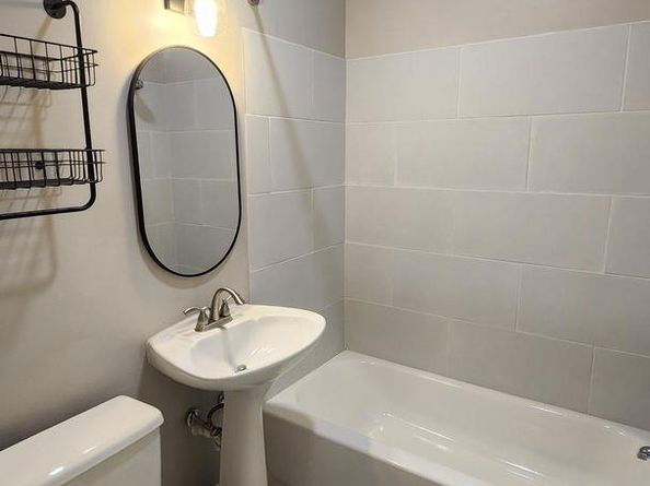 53 Skyhill Road 301, Alexandria VA 22314