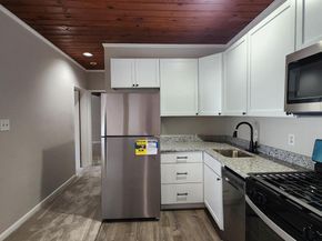 53 Skyhill Road 301, Alexandria VA 22314