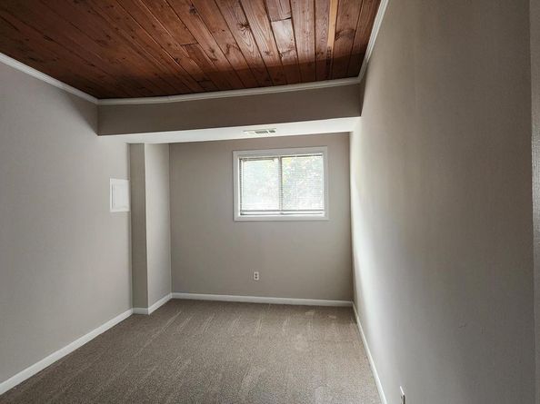 53 Skyhill Road 301, Alexandria VA 22314