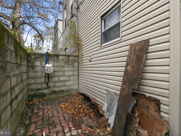 1752 N Lecount Street, Philadelphia PA 19121