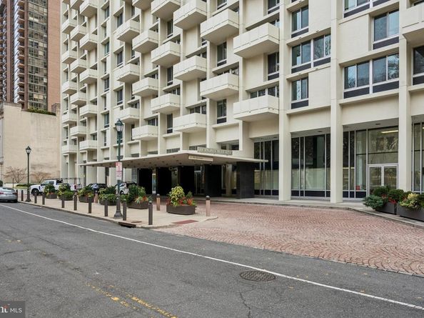 604 S Washington Square 2308, Philadelphia PA 19106