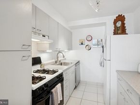 604 S Washington Square 2308, Philadelphia PA 19106