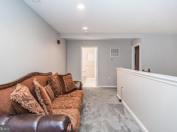 843 Geranium Drive, Warrington PA 18976