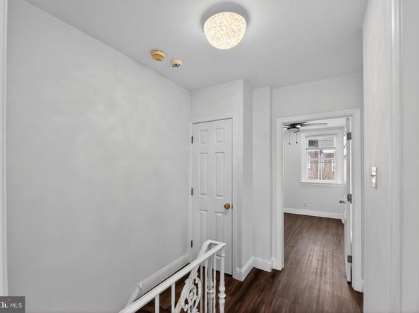 6126 Hasbrook Avenue, Philadelphia PA 19111